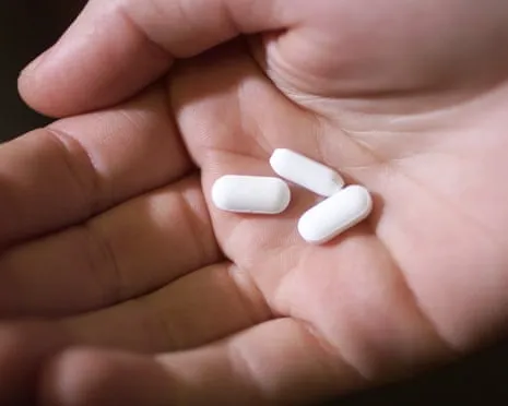 Daily Aspirin Shows Major Benefit in Reducing Colorectal Cancer Relapse, Trial Confirms