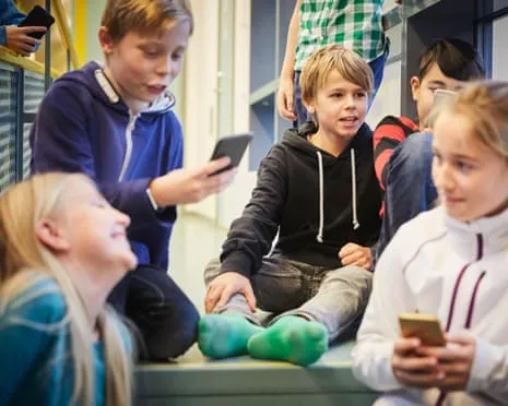 The Scandinavian nation to Implement National Mobile Phone Ban in Educational Institutions